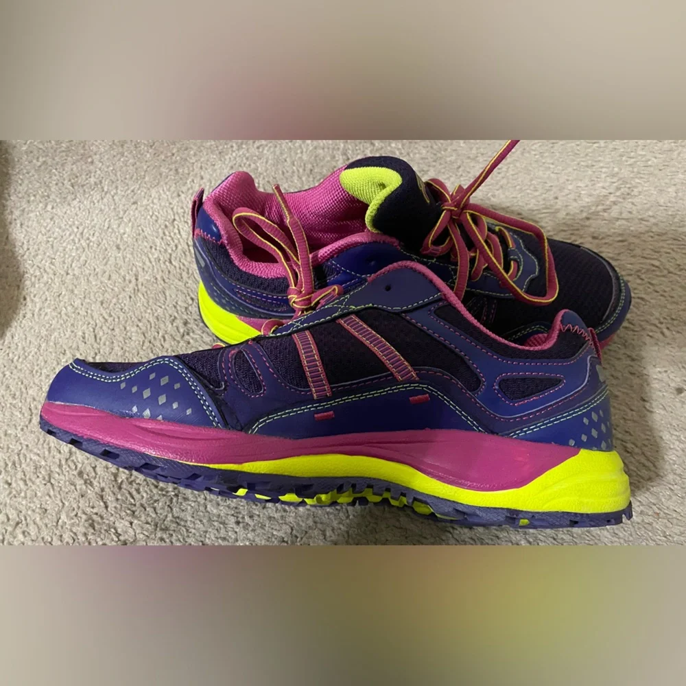 Fila women’s athletic shoes, US size 9 good condition - Picture 6 of 7